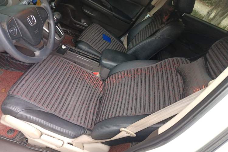 Used Honda CR-V 2012 2.0L two-wheel drive urban version Left Front Seat