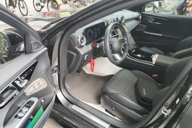 Used Mercedes-Benz C-Class 2023 Second Facelift C 260 L Starry Night Sports Edition