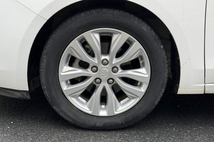 Used Buick GT 2019 15T Dual-Clutch Connected Elite Model China VI