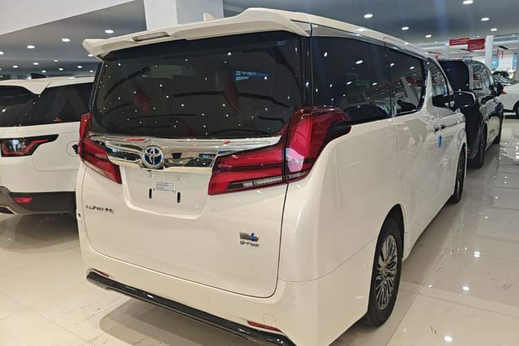 Used Toyota Alphard 2020 Dual-Engine 2.5L Luxury Edition
