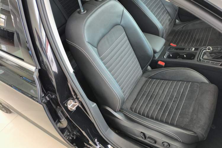 Used Volkswagen Magotan 2020 330TSI DSG Luxury Edition
