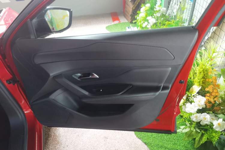 Used Peugeot 408X 2023 Gravity Edition
