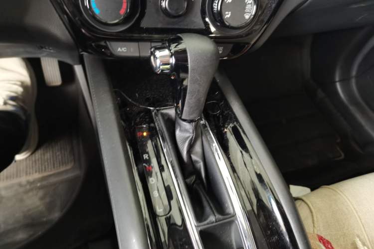 Used Honda Vezel 2017 1.5L CVT 2WD Comfort Model
