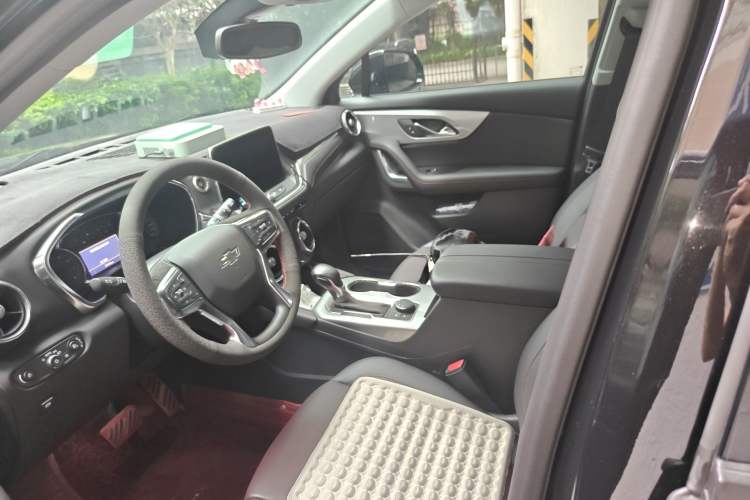 Used Chevrolet Blazer 2020 Redline 650T 7-Seater Ting Edition