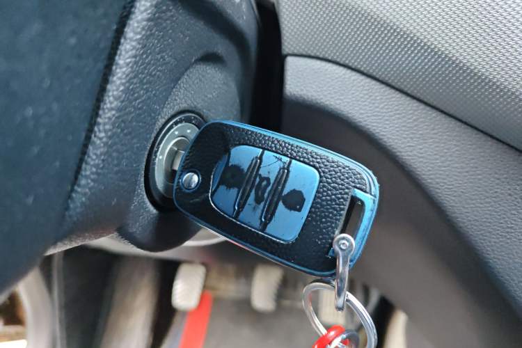 Used Wuling Hongguang 2021 1.5L Revised S Standard Version Hydraulic-Power-Assisted LAR
