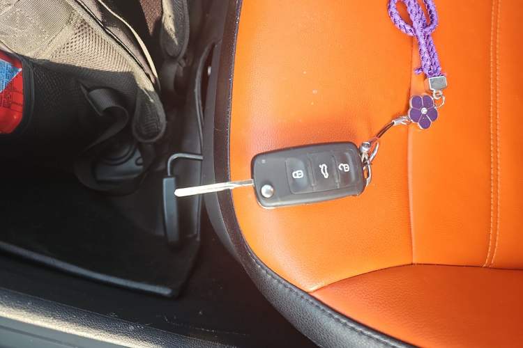 Used Volkswagen Gran Lavida 2017 1.6L Automatic Fashion Edition Vehicle Key