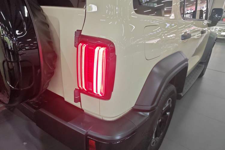 Used Tank 300 New Energy 2025 Hi4-T
