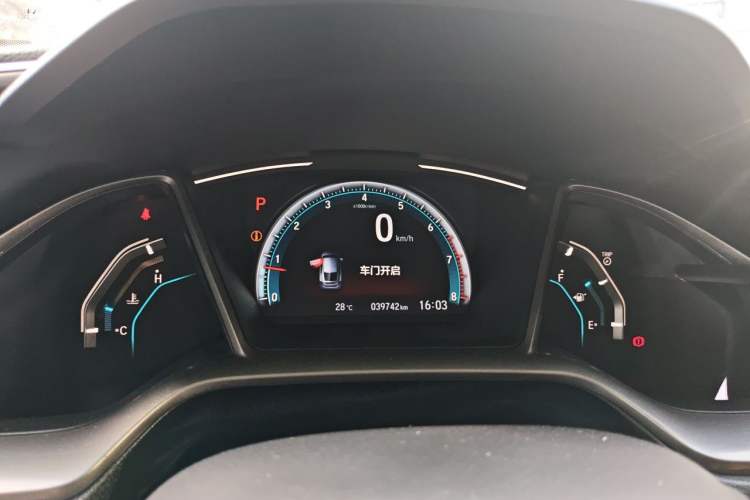 Used Honda Civic 2021 HATCHBACK 220TURBO CVT New Trendsetter

