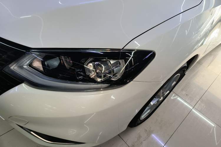 Used Nissan Tiida 2021 1.6L CVT Smart Drive Edition Left Front Headlight