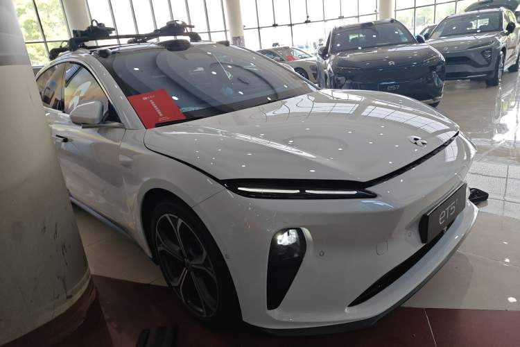 Used Nio ET5T 2024 75kWh Touring Front Right 45 Deg