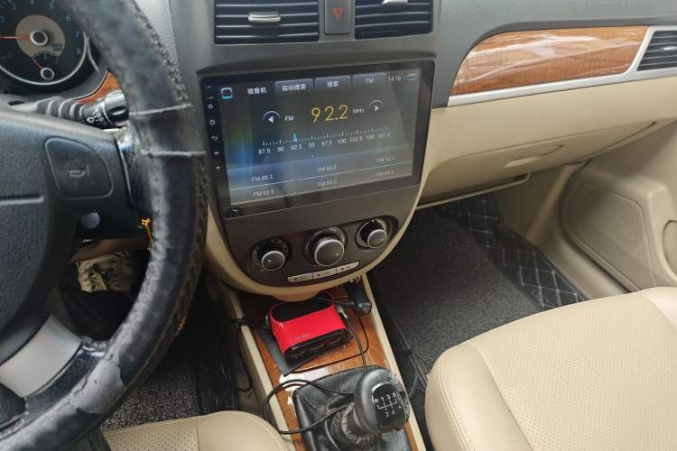 Used Buick Excelle 2011 1.6 LE-MT Audio And AC Panel