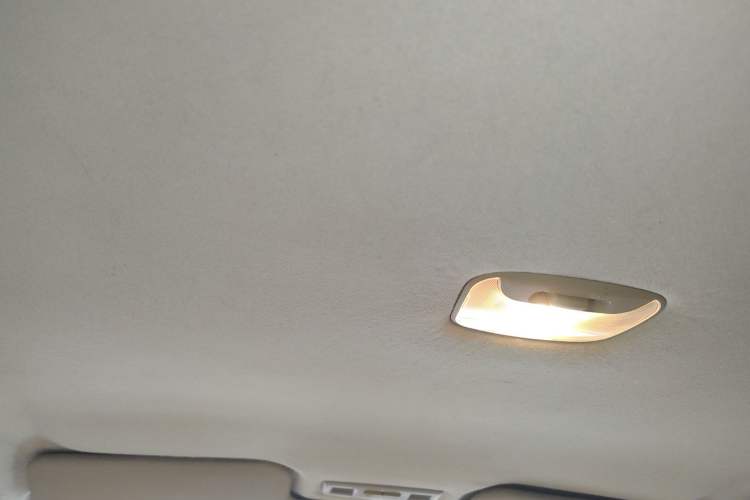 Used Soueast V3 Lingyue 2011 1.5L Manual Deluxe Edition Headliner