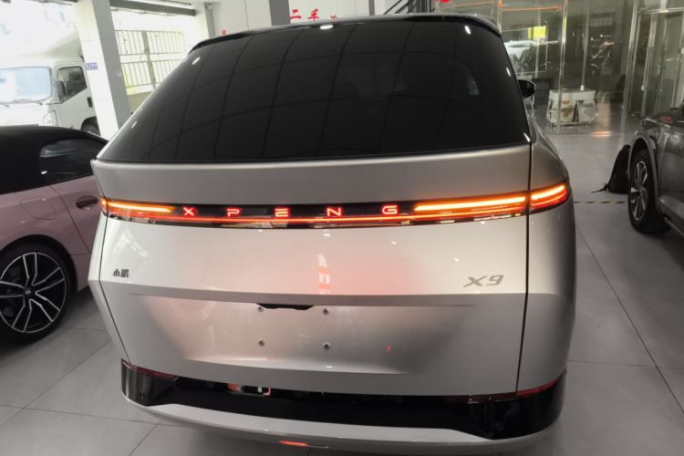 Used XPeng X9 2024 610 Long-Range Pro