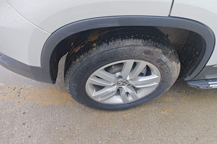 Used Volkswagen Tiguan 2015 1.8TSI Automatic Two-Wheel Drive Trend Edition Right Rear Wheel Hub