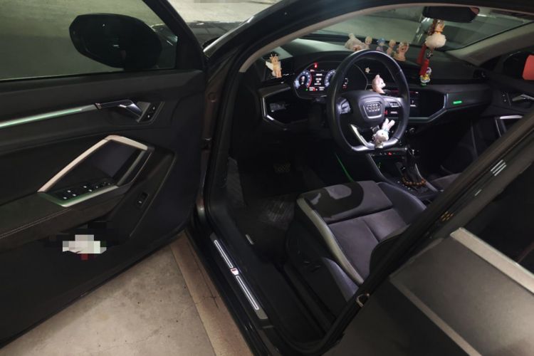 Used Audi Q3 2019 40 TFSI Fashion Dynamic Model
