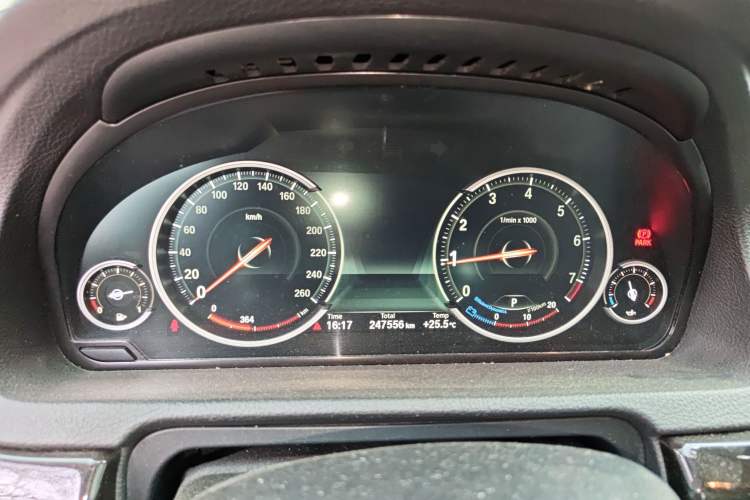 Used BMW 5 Series GT 2014 535i Leading Model Instrument Cluster