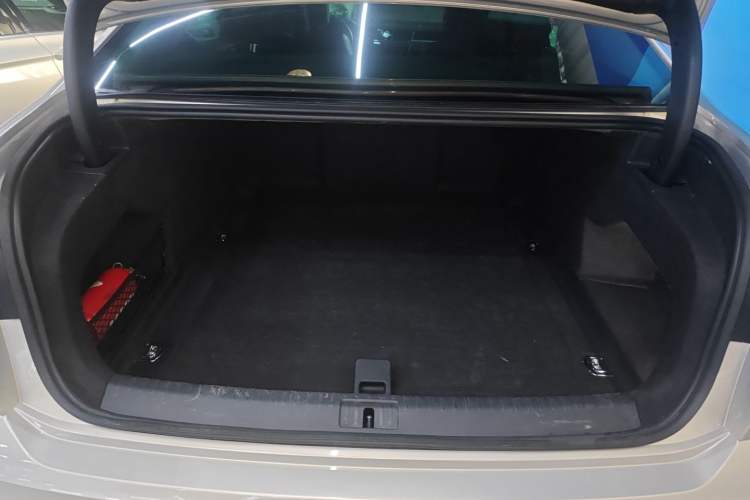 Used Volkswagen Phideon 2016 380TSI Two-Wheel-Drive Luxury Edition