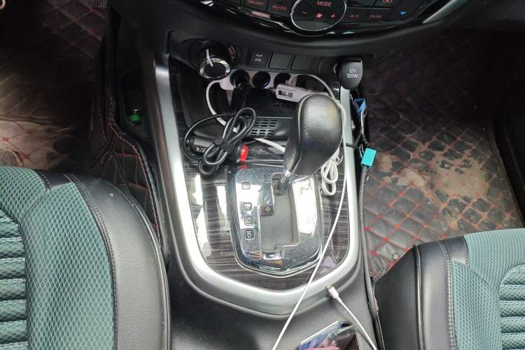 Used Nissan Terra 2018 2.5L Automatic 4x4 Flagship Edition
