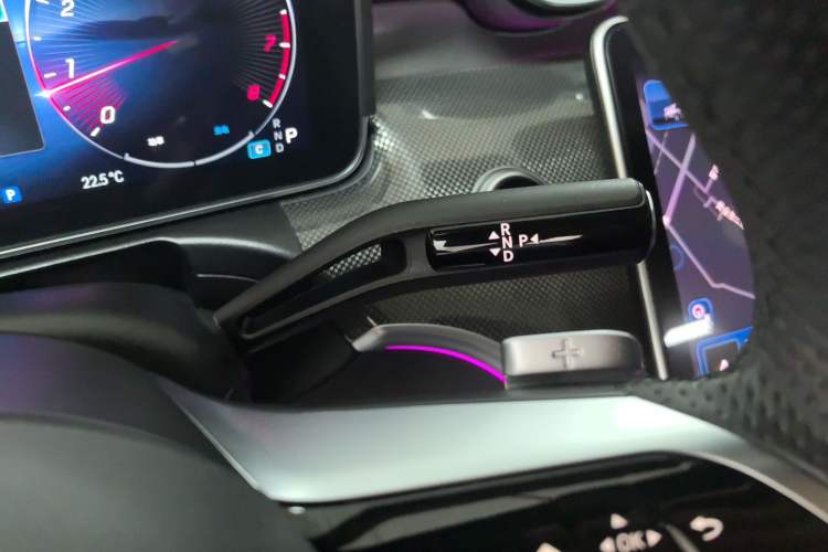 Used Mercedes-Benz C-Class 2023 Restyled C 260 L Sport Edition Gear Lever