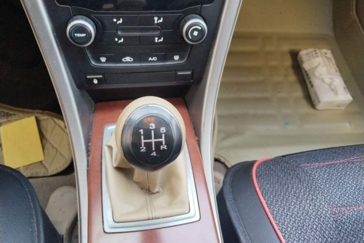 Used Roewe 550 2013 Classic Edition 550 1.8L Manual Fashion Model
