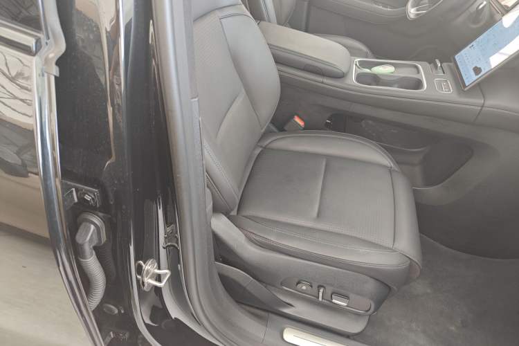 Used Nio ES6 2024 75 kWh