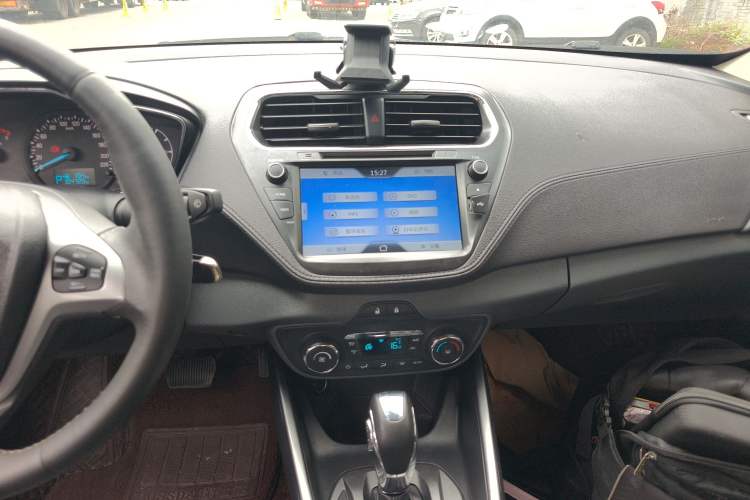 Used Ford Escort 2015 1.5L Automatic Fashion Model
