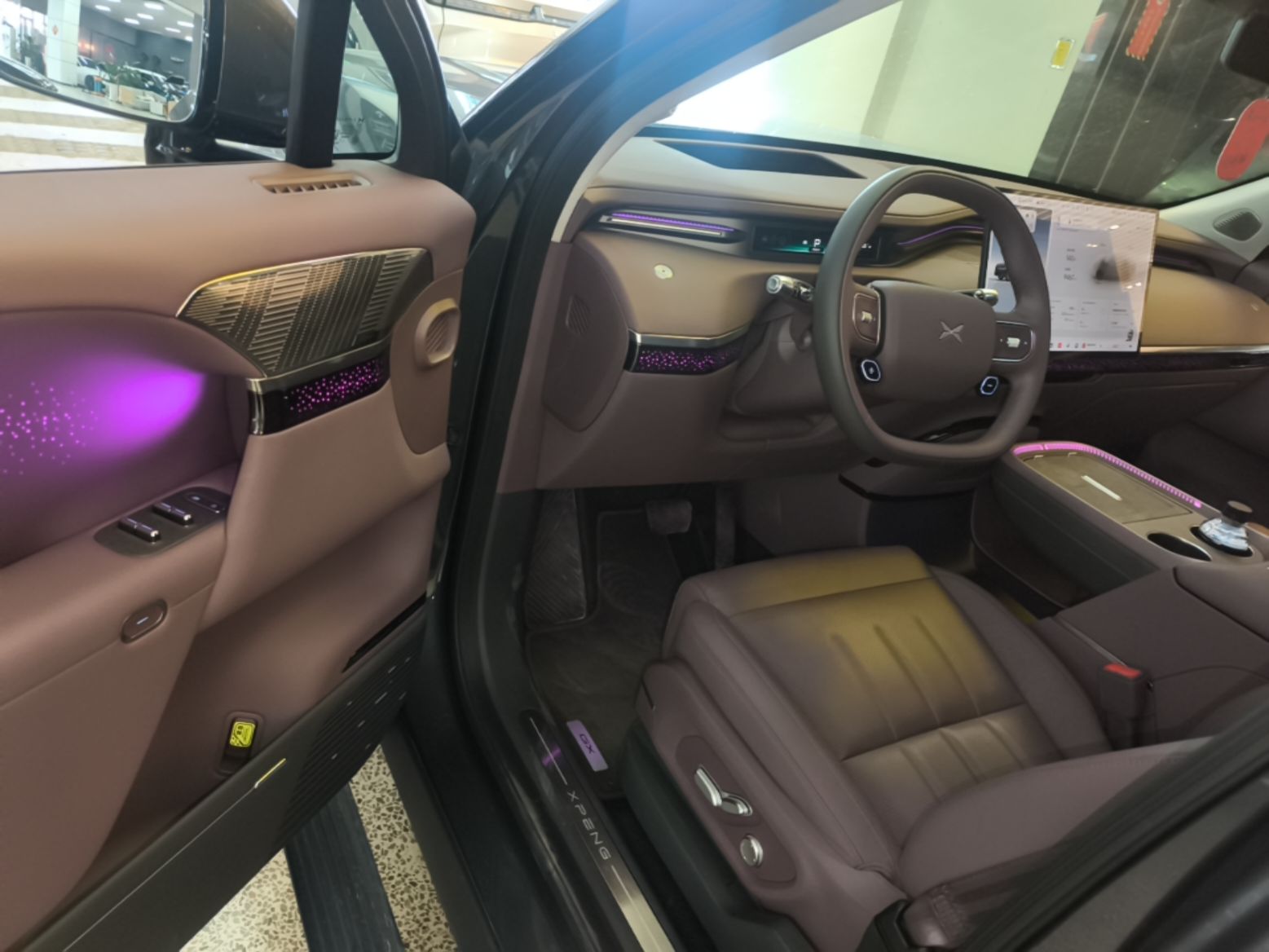 XPeng GX 2026 Model, Range-Extended 1585 Four-Wheel-Drive Flagship Edition — снимка 18