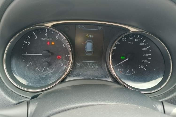 Used Nissan X-Trail 2015 2.0L CVT Comfort MAX Edition 2WD Instrument Cluster