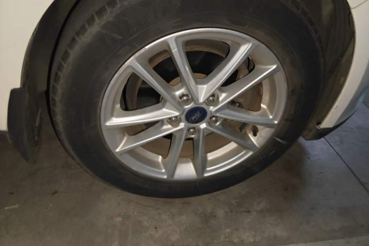 Used Ford Focus 2015 Sedan 1.6L Automatic Trend Model
