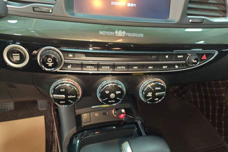 Used GAC Trumpchi GA6 2015 1.8T DCT Luxury Navigation Model Audio And AC Panel