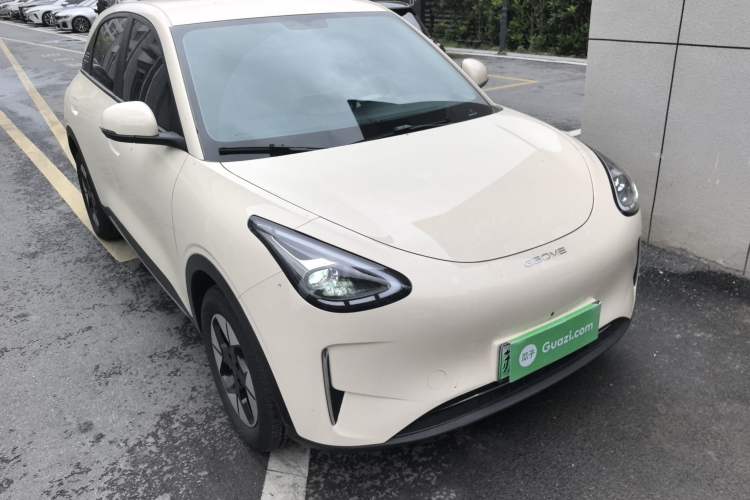 Used Geely Galaxy Geome 2025 UP 410km Exploration Edition Front Right 45 Deg