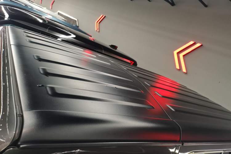 Used Jeep Wrangler New Energy 2021 Four-Door 2.0T 4xe Sahara Roof