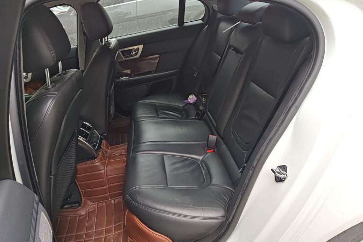 Used Jaguar XF 2014 XF 2.0T Luxury Edition
