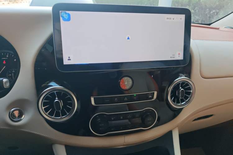 Used Mercedes-Benz Vito 2020 2.0T Elite Version 7 Seats
