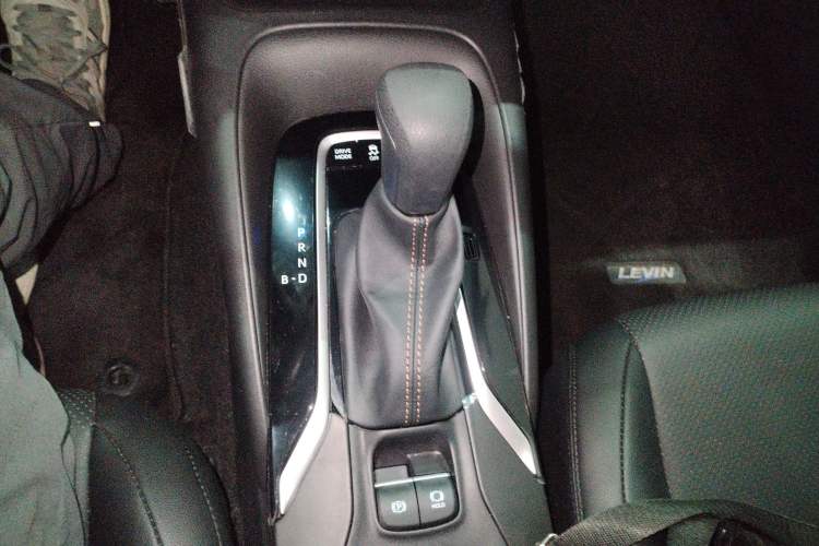 Used Toyota Levin 2024 Smart Electric Hybrid Dual-Engine 1.8L Luxury Edition
