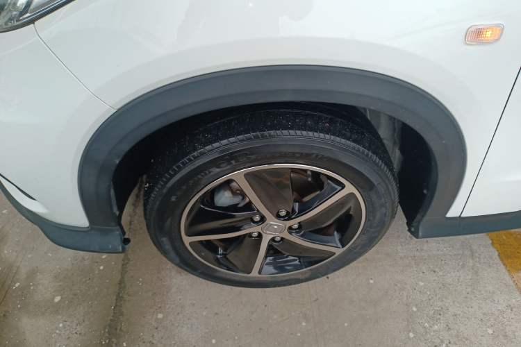 Used Honda Vezel 2020 1.5L CVT Pioneer Edition
