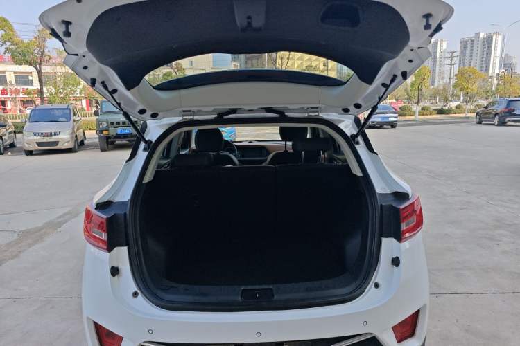 Used Zotye T300 2017 1.5T CVT Luxury Model
