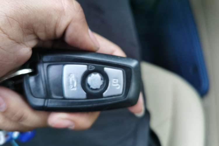 Used BMW 3 Series 2013 320Li Fashion Model Vehicle Key