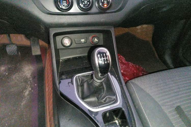 Used Baojun 730 2021 1.5L Manual Fashion Version 7 Seats