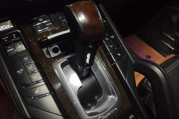 Used Porsche Cayenne 2011 Cayenne 3.0T Gear Lever