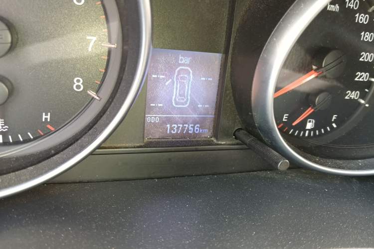 Used Haval H6 2014 Sport Version 1.5T Manual Two-Wheel Drive Elite Edition Odometer Close Up