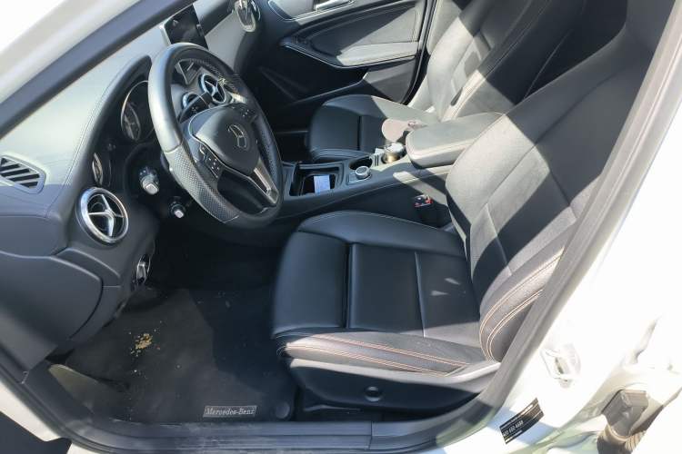 Used Mercedes-Benz GLA 2016 GLA 200 Fashion Model
