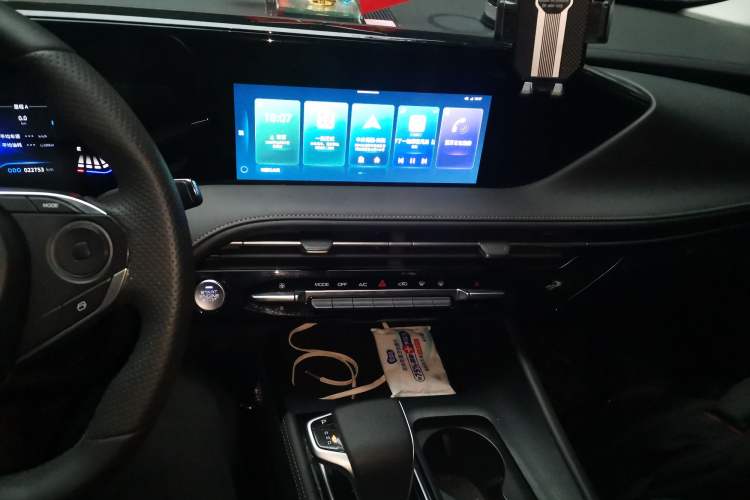 Used Dongfeng Aeolus Huge 2024 Mach Power 1.5T Luxury Model