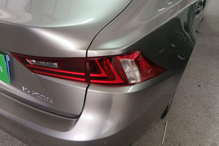 Used Lexus IS 2015 200t F SPORT