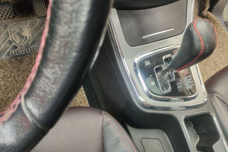 Used Baojun 560 2016 1.8L iAMT Luxury Model Gear Lever