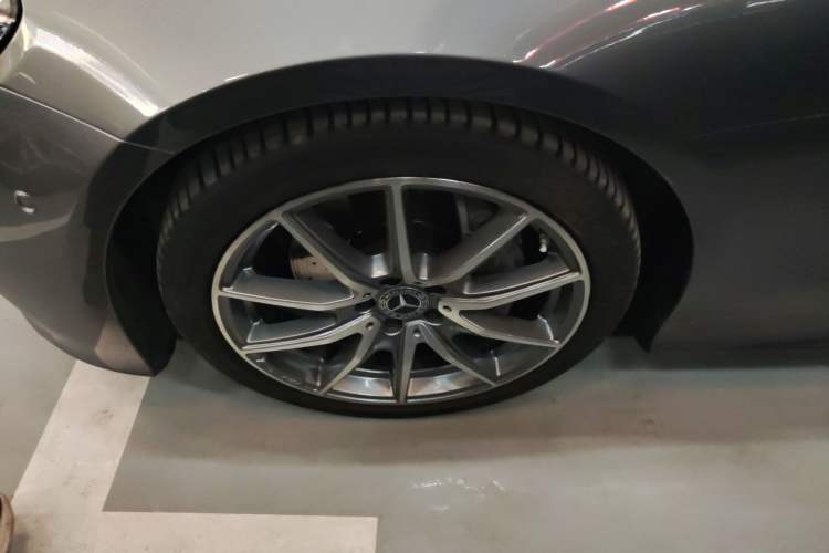 Used Mercedes-Benz E-Class 2021 Facelift E 260 Coupe Exterior 4