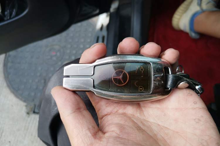 Used Mercedes-Benz GLC 2016 GLC 260 4MATIC Luxury Model