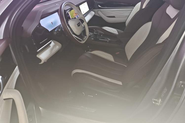 Used Geely Auto Monjaro L 2024 2.0TD High-Power Automatic Two-Wheel Drive Yunqi Version Left Front Seat