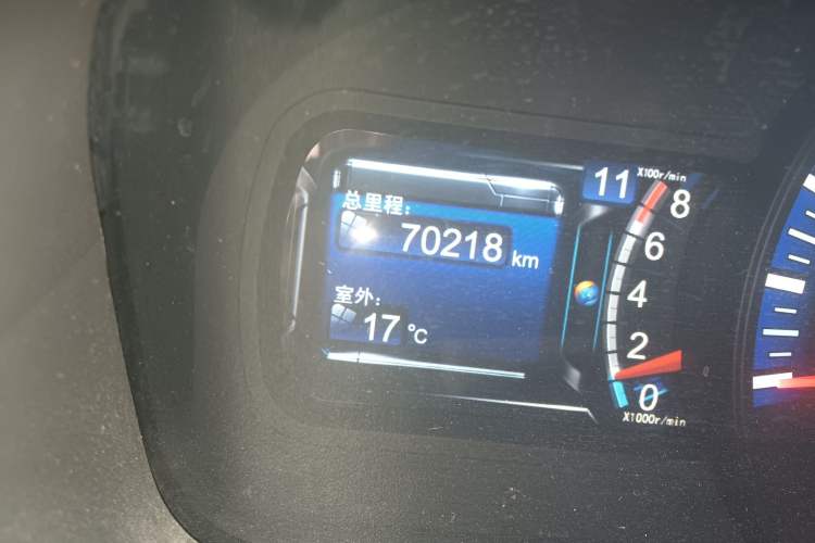 Used BYD G6 2013 1.5TI Manual Luxury Model