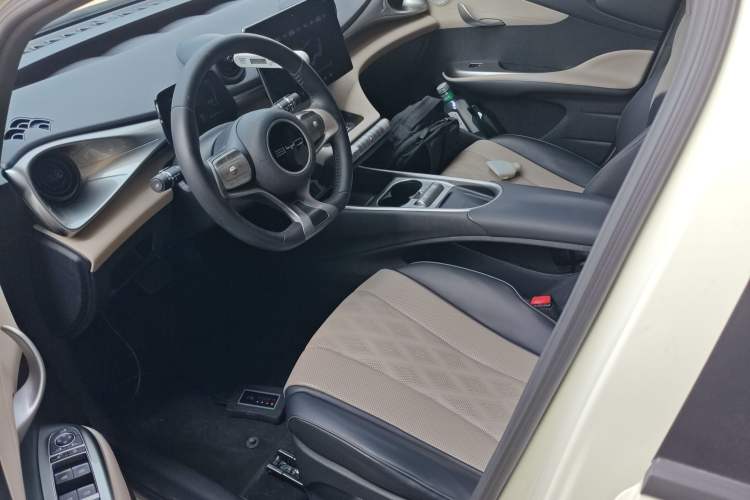 Used BYD Dolphin 2023 420 km Fashion Edition
